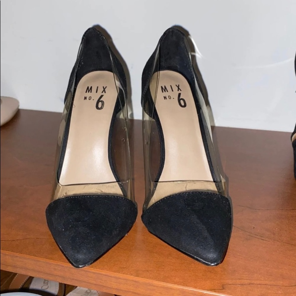 Pumps - Picture 3 of 5